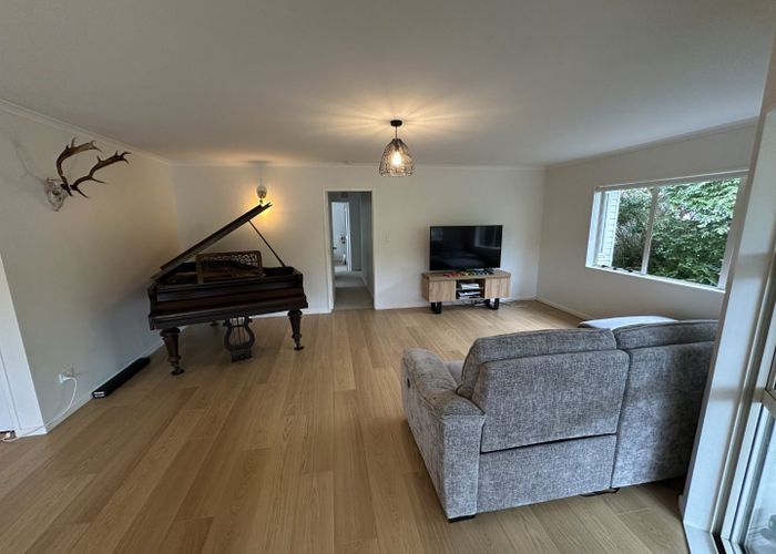  at 8A Langton Road, Stanmore Bay, Whangaparaoa