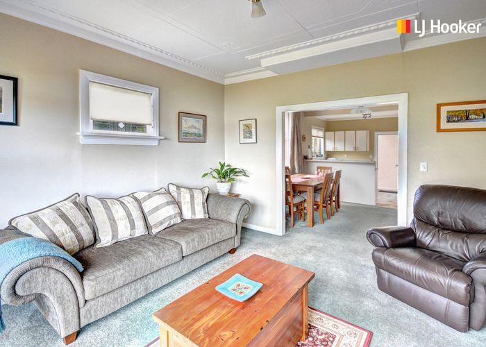 at 22 Wharfdale Street, Macandrew Bay, Dunedin