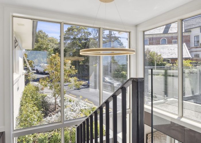  at 6 Leven Street, Roslyn, Dunedin