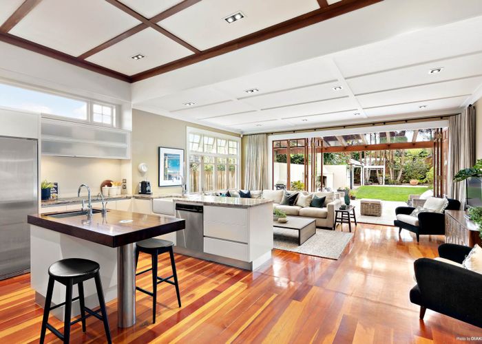  at 89 Valley Road, Mount Eden, Auckland
