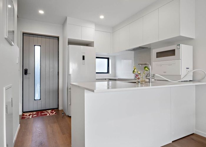  at 1/107 Selo Street, Glen Eden, Waitakere City, Auckland