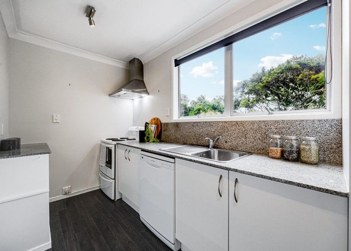  at 2/22 Hobby Avenue, Birkdale, North Shore City, Auckland