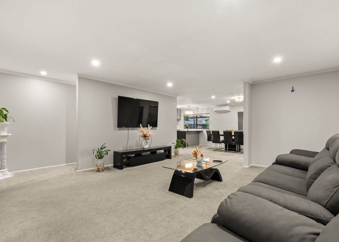  at 6A Swaffield Road, Papatoetoe, Auckland