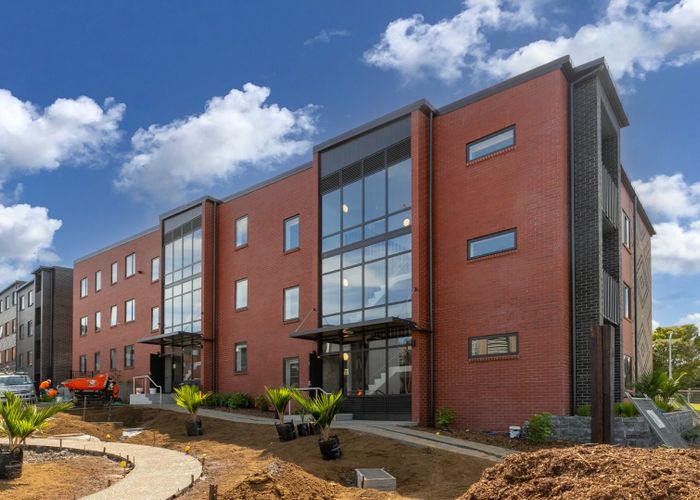  at 204/2 Ko Street, Northcote, Auckland