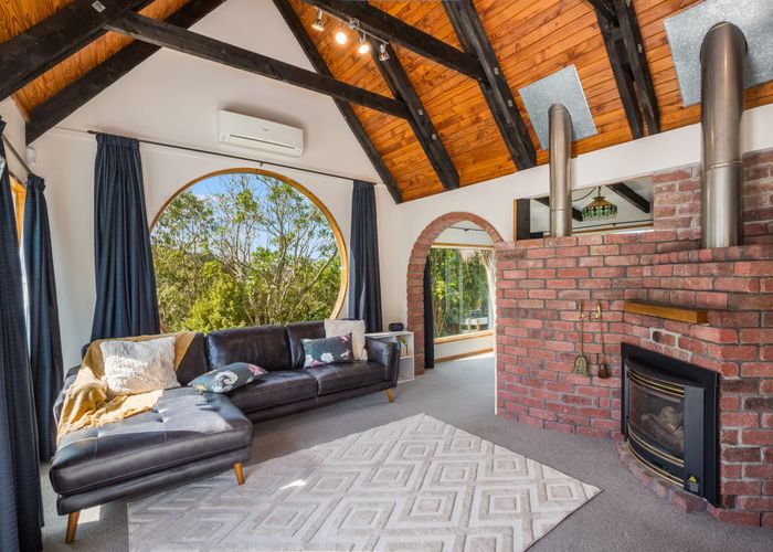  at 5 Newnham Court, Tawa, Wellington