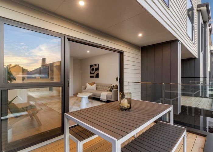  at 16 Brookfield Avenue, Onehunga, Auckland City, Auckland