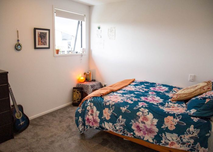  at 9/137 Tirimoana Road, Te Atatū South, Auckland