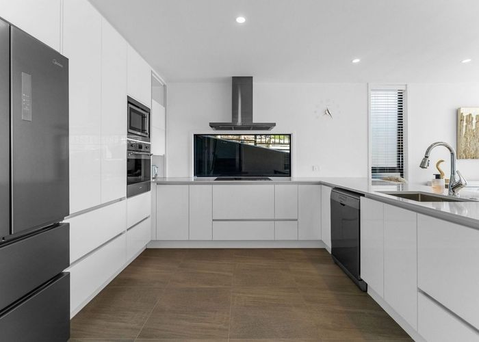  at Welcome Bay Road, Welcome Bay, Tauranga, Bay Of Plenty