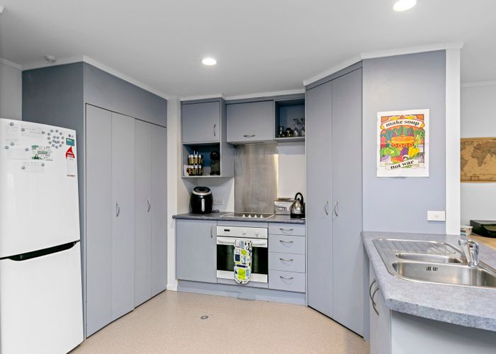  at 2/97 Boulcott Street, Wellington Central, Wellington