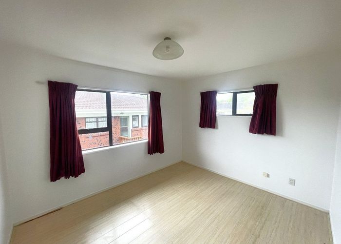  at 2/6 Flavia Place, Lynfield, Auckland City, Auckland