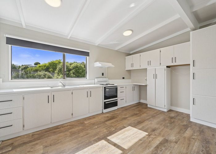  at 9a Ash Grove, Ranui Heights, Porirua, Wellington