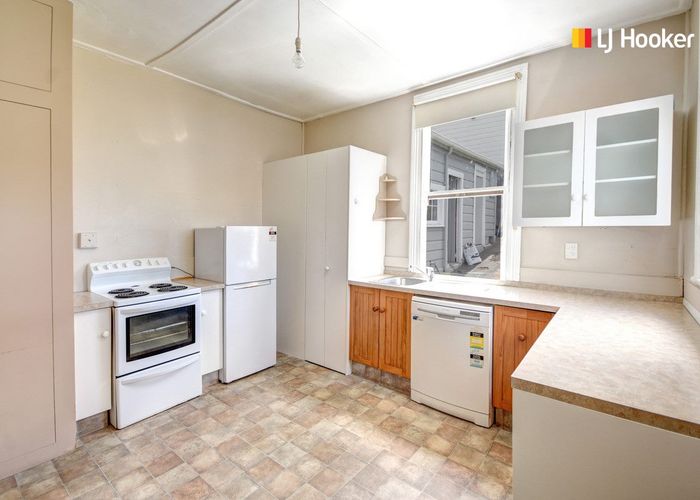  at 10 Macbeth Street, Caversham, Dunedin