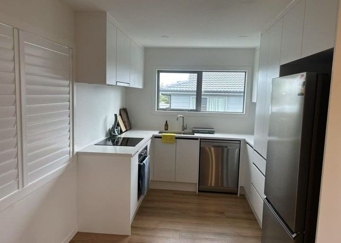  at 58A  Cedar Heights  Avenue, Massey, Waitakere City, Auckland