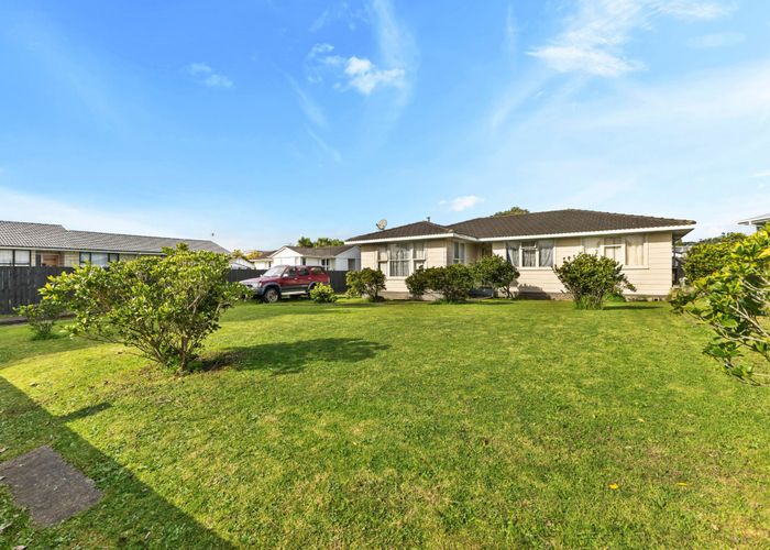  at 34 Forbury Place, Mangere, Auckland