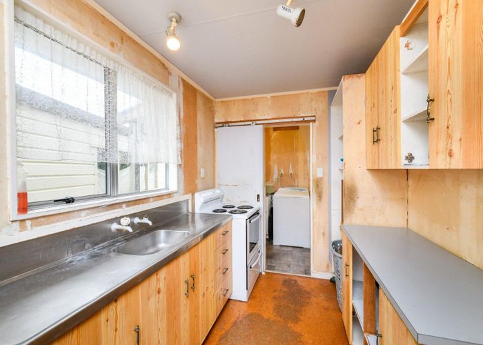  at 2 Tiller Close, Kelvin Grove, Palmerston North