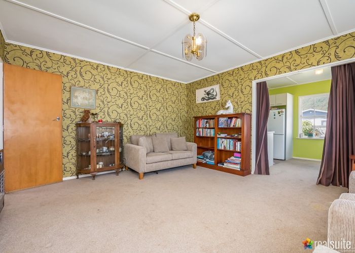  at 280 Wellington Road, Wainuiomata, Lower Hutt