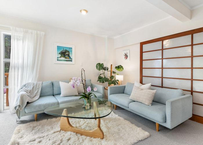  at 10 Rosecamp Road, Beach Haven, North Shore City, Auckland