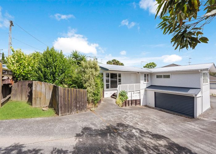  at 1/12 Tonkin Drive, Sunnynook, North Shore City, Auckland