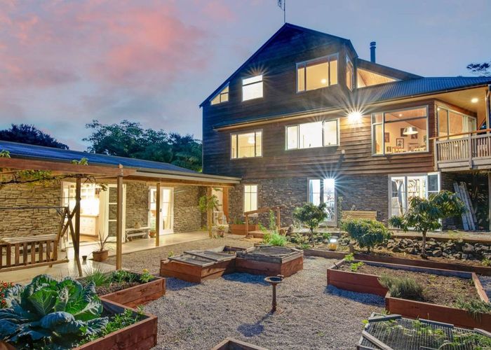  at 62 Scott Road, Stanmore Bay, Whangaparaoa