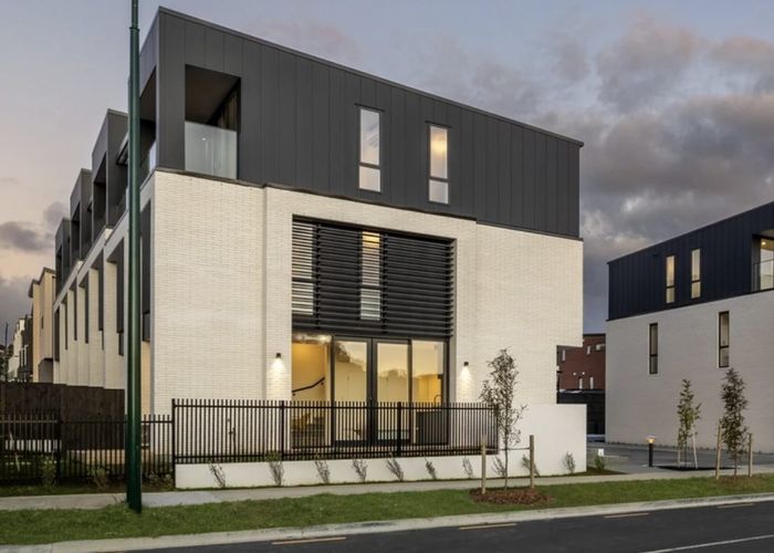  at 1/239 Flat Bush School Road, Flat Bush, Manukau City, Auckland