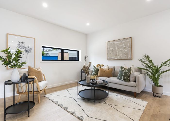  at 8/51 Taipari Road, Te Atatu Peninsula, Waitakere City, Auckland