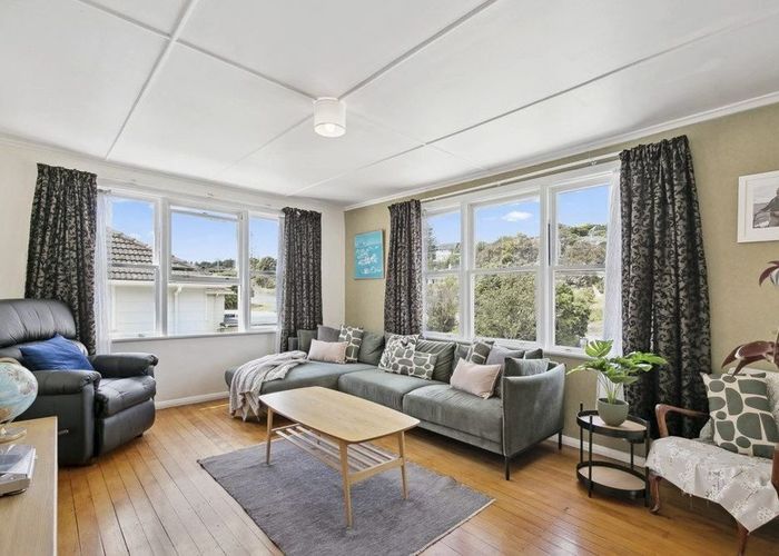  at 41 Dimock Street, Titahi Bay, Porirua, Wellington