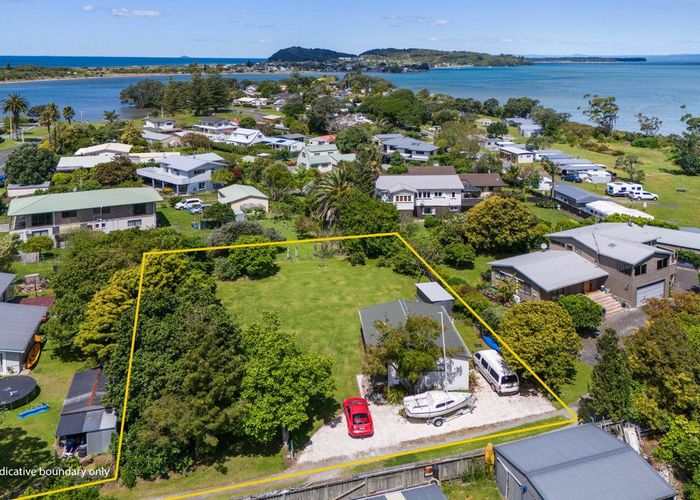  at 33 Athenree Road, Athenree, Western Bay Of Plenty, Bay Of Plenty