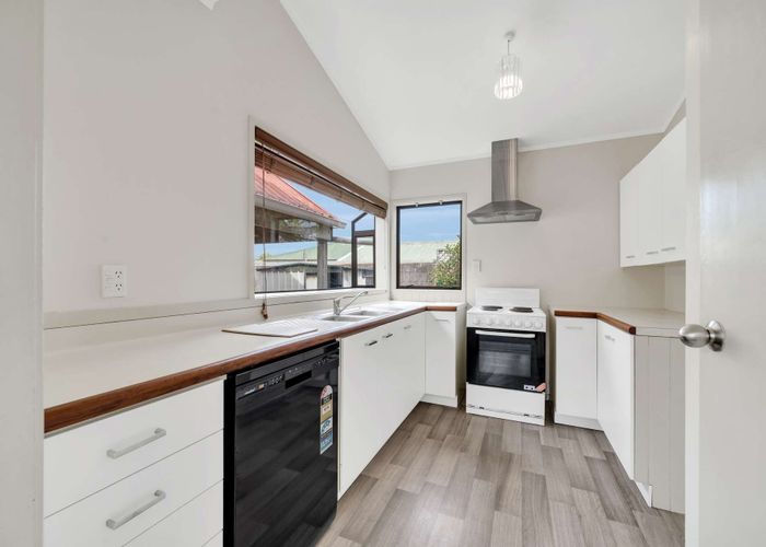  at 3/54 Swanson Road, Henderson, Waitakere City, Auckland