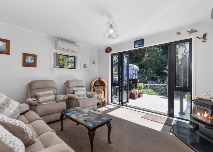  at 27 Brick Bay Drive, Sandspit