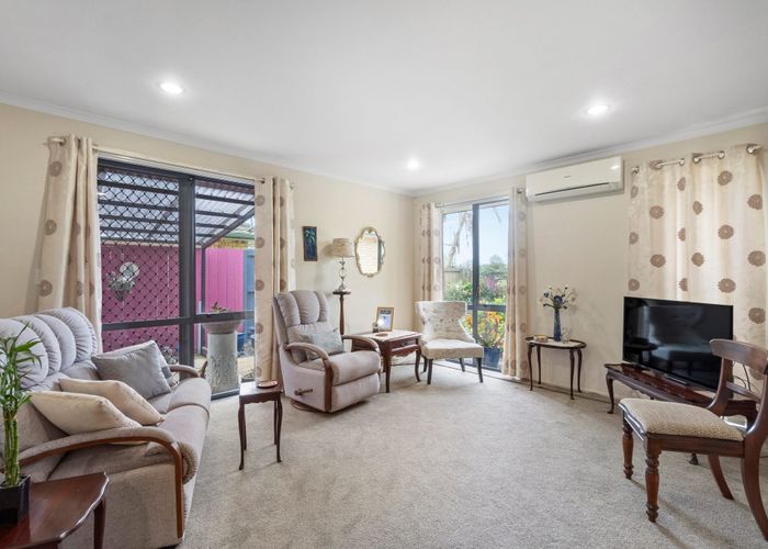  at 16 Archer Court, Hamilton East, Hamilton