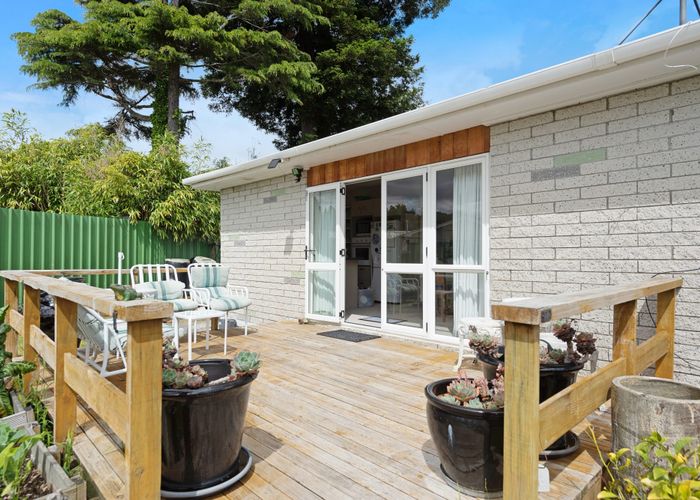  at 7 Ponderosa Grove, Maoribank, Upper Hutt