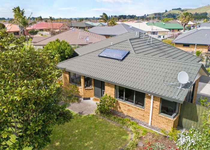 at 32 Summerland Crescent, Papamoa Beach, Papamoa