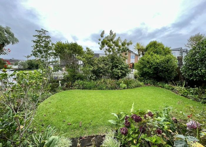  at 50 Kervil Avenue, Te Atatu Peninsula, Waitakere City, Auckland