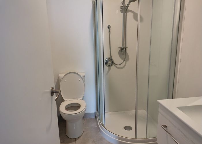  at 2 (A)/113 Knighton Road, Hillcrest, Hamilton, Waikato