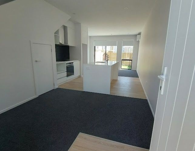  at 4 Houhere Close, Albany, Auckland