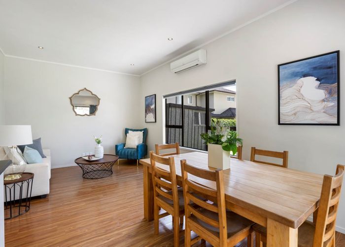  at 1/29 Clarence Road, Northcote Point, Auckland