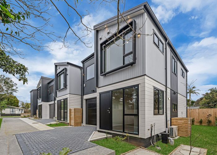 at 22 Justamere Place, Weymouth, Manukau City, Auckland