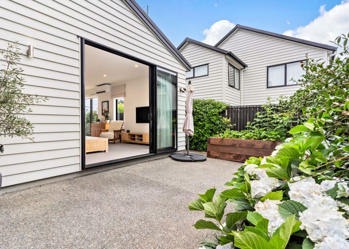  at 6 Aveline Place, Glen Innes, Auckland City, Auckland