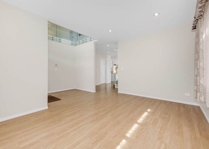  at 9 Sunshine Lane, Flat Bush, Manukau City, Auckland