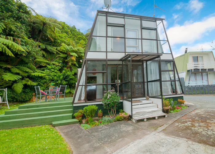  at 2/39 London Road, Korokoro, Lower Hutt