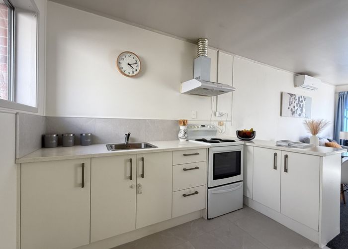  at 1/14 Aotea Road, Glen Eden, Auckland