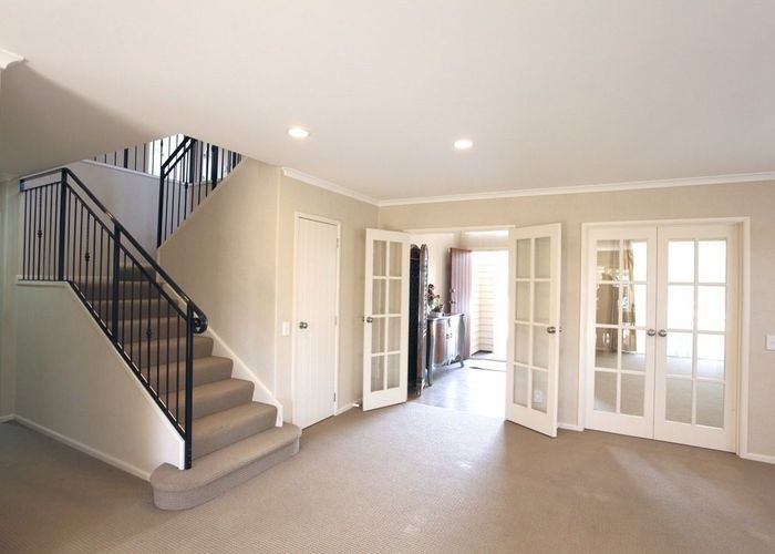  at 4 Woolaston Place, Flat Bush, Manukau City, Auckland