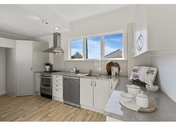  at 934 Avonside Drive, Avondale, Christchurch