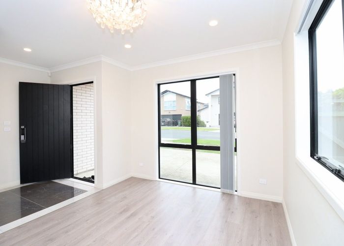  at 4 Piringa Street, Flat Bush, Manukau City, Auckland
