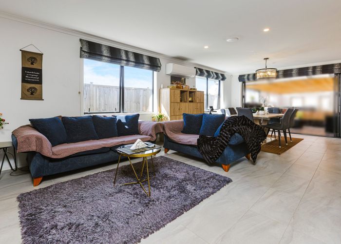  at 2 Waituarua Drive, Takanini