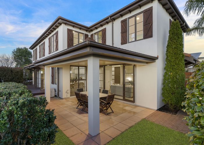  at 38 Huntington Park Drive, Greenhithe, Auckland