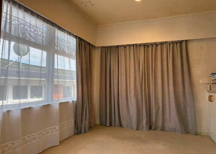  at 68 Reeves Road, Pakuranga Heights, Manukau City, Auckland