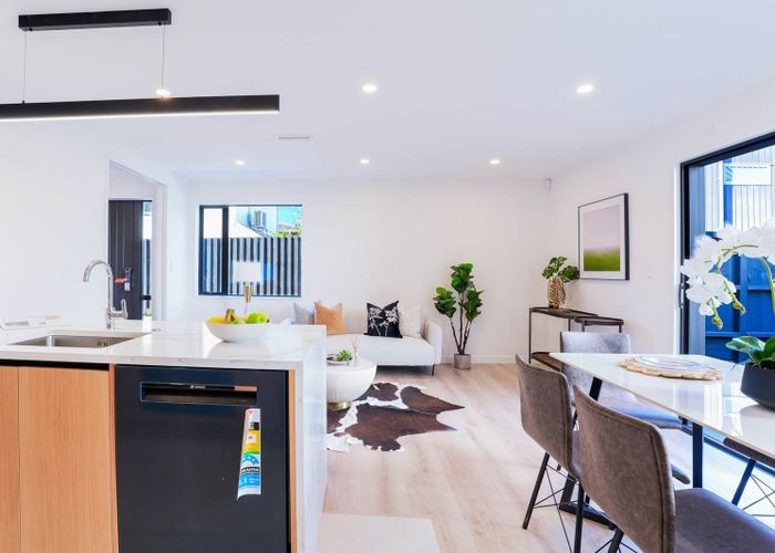  at 71A Seaview Road, Castor Bay, Auckland