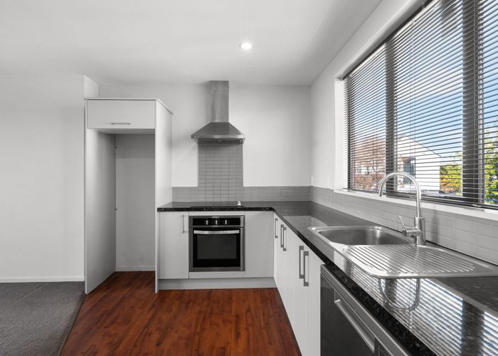  at 2/130 Packe Street, Edgeware, Christchurch City, Canterbury