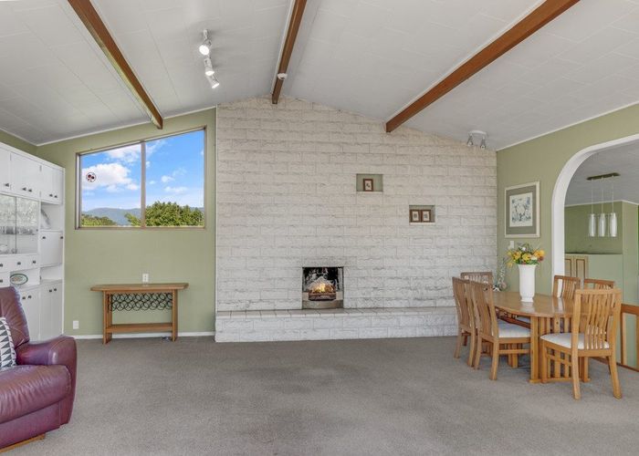  at 28 Golf Links Road, Carters Beach, Westport